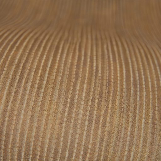 Természetes elegancia megtestesítője! Függőleges vonalvezetésű texturált minta meleg aranybarna és krémszín tónus tapéta