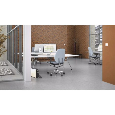 Finom textil texturájú és egyedi színfelvitelű egyszínű minta barna/középbarna tónus tapéta