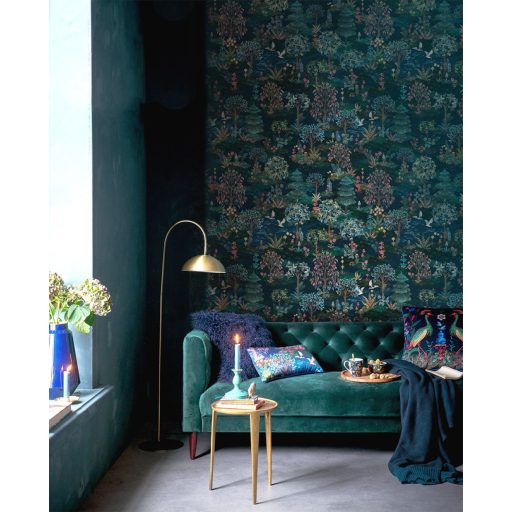 Varázslatos keleti panoráma - Darvak a kézzel festett fák és növények között sötétkék zöld kék és sokszínű tónus falpanel