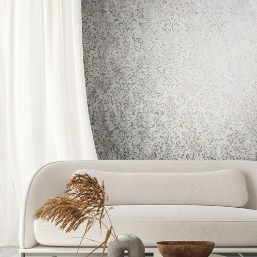 Vintage damaszt barokk minta kopottas beton háttéren szürke és ezüst tónus fénylő mintarajzolat tapéta