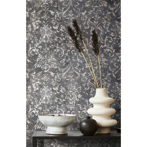 Vintage damaszt barokk minta kopottas beton háttéren szürke antracit és ezüst tónus fénylő mintarajzolat tapéta