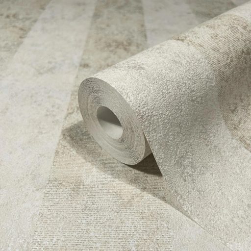 Shabby stílusú csíkos minta fémes hatással krémfehér és bézs/bézsarany tónus fémes mintarészletek tapéta