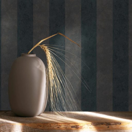 Shabby stílusú csíkos minta fémes hatással fekete és bronzbarna tónus fémes bronz mintarészletek tapéta