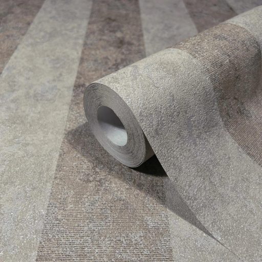 Shabby stílusú csíkos minta fémes hatással szürkésbarna és barna tónus fémes mintarészletek tapéta