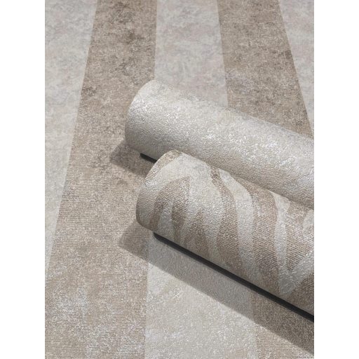 Shabby stílusú csíkos minta fémes hatással szürkésbarna és barna tónus fémes mintarészletek tapéta