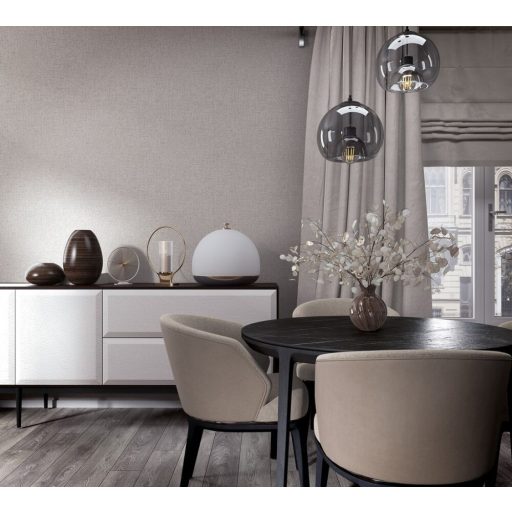 Fémes elemekkel díszített innovatív egyszínű textílminta szürke/szürkésbézs és sötét ezüst tónus tapéta