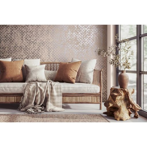 Stilizált levelek strukturált koptatott felületen grafikai minta világosbarna bézs narancs és ezüst fémes hatás tapéta