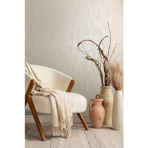 A Shabby sztárja! Fémes kiemeléssel díszített strukturált koptatott minta krémszín és gyöngyház tónus tapéta