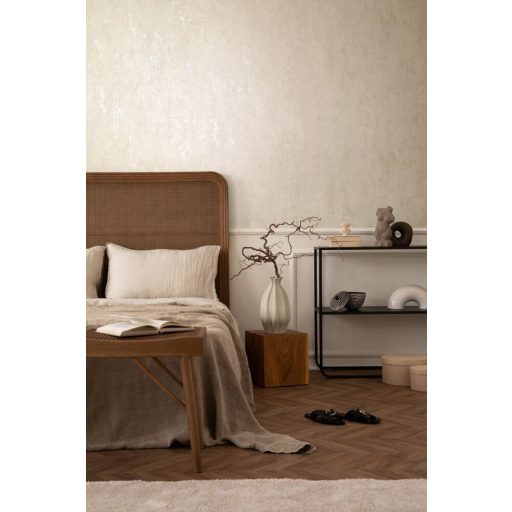 Loft stílusú fémes elemekkel díszített beton mintázat krém világosbézs és gyöngyház tónus tapéta