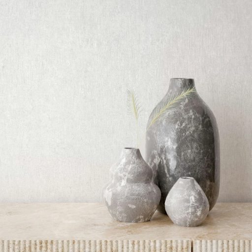 Függőleges irányú texturált felületű nyers selyemre emlékeztető minta fehér/törtfehér tónus enyhe fény tapéta