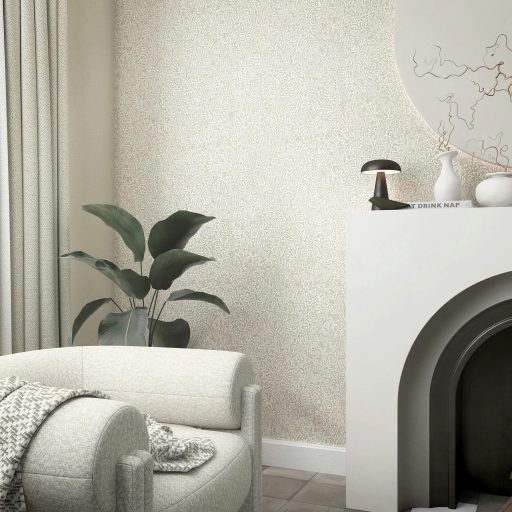 Barokk ihletésű indák és kacsos levelek - mint a brokát - dombornyomású mintája krém/bézs lágy bézs és arany tónus finom fény tapéta