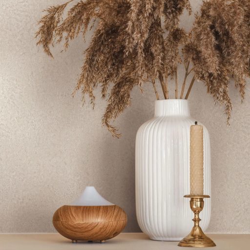 Szórt fémes hatású texturált minta földszín - bézs és vaníliától a capuccino-ig tónus finom fény tapéta