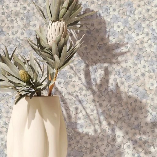 Vintage stílusú romantikus virágminta szirmok sokaságával szürke krémfehér és pezsgő tónus tapéta