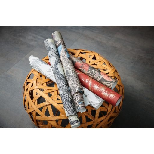 As-Creation Metropolitan Stories II, 37859-3 Etno Natur Koi pontyok tavirózsákkal bézs szürke fekete ezüst fémes hatás tapéta