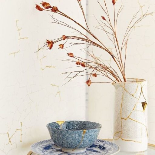 Eijffinger ENSO 386560 natur repedezett vakolat krém fémes ecru és arany tapéta