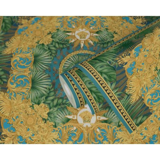 Pazar díszítésű trópusi "csempelap" minta Versace logóval zöld kék barna fekete és arany tónusok fényes mintarészletek tapéta