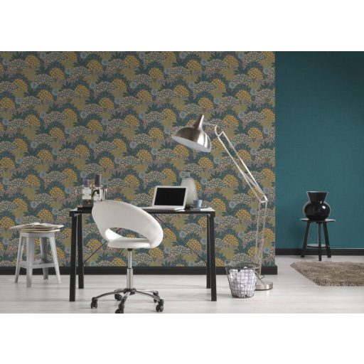 Fantáziadús és változatos virágoskert petrolkék sárga rózsaszín krém és narancs tónus tapéta