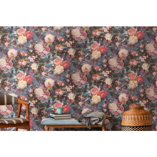 Virágorgia a falon - álomszerű dús virágmintázat fekete kék krém sárga rózsaszín és piros tónusok ezüst csillám kiemelés tapéta