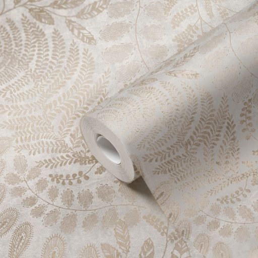 Finom kidolgozású modern levélminta törtfehér szürkésbézs és bézs tónusok enyhe mintafény tapéta