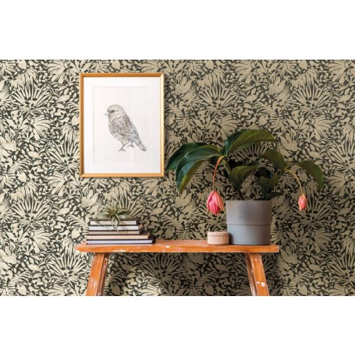 Dús vegetáció - markáns levélmintázat fekete és arany tónusok határozott mintafény tapéta