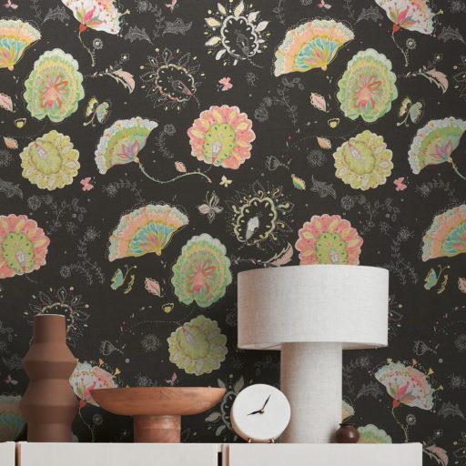 Aprólékosan kidolgozott színes arab/marokkói stílusjegyű grafikus virágminta fekete sárga zöld szines fémes ezüst tapéta