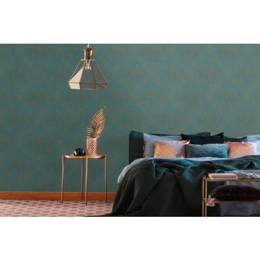 Klasszikus barokk ornamentika modern átiratban petrol/zöldeskék és arany tónus intenzív fémes hatás tapéta