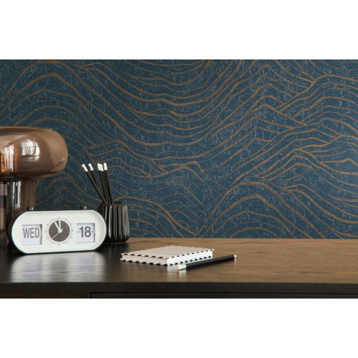 Top design! Absztrakt és egzotikus fémes 3D hullámminta beton háttéren sötétkék és arany tónus fémes hatás