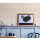 Oválisok és az ezeket összekötő elemek /gerendák/ izgalmas retro mintája krém puder és antik rózsaszín tónus tapéta