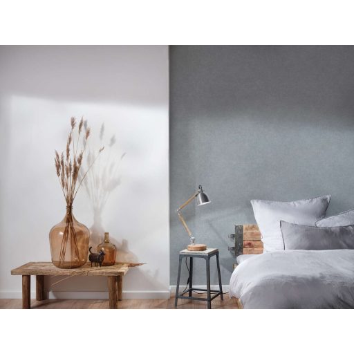 Finom vászonhatású texturált UNI minta függőleges vonalakkal szürke és csipetny szürkéskék tónus tapéta