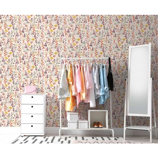 Színes és vidám vadvirágok akvarell megjelenésben krém bézs sárga barna zöld és narancs tónus tapéta