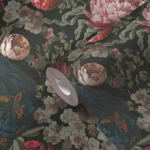 Vintage virágmintás design festményszerű részletgazdag kivitelezésben sötétzöld-fekete bordó-mélyvörös krémrózsaszín tengerkék tapéta
