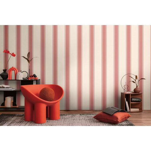 Klasszikus csíkos minta vékonyabb szegélyekkel texturált felülettel krémfehér és rózsaszínes-mályva tónus tapéta