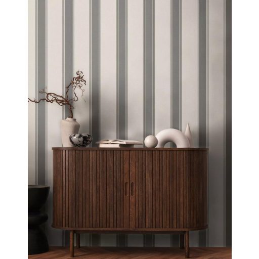 Klasszikus csíkos minta vékonyabb szegélyekkel texturált felülettel krém szürke/szürkésbézs tónus tapéta