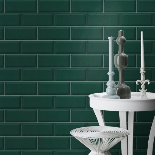 Sötét fenyőzöld 3D metrocsempe minta fehér fúgával tapéta