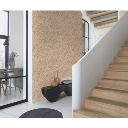 Vakolat amelybe valaki aranyporos homokot kevert homokos terrakotta agyagbézs ezüstszürke és rozsda-arany tónus tapéta