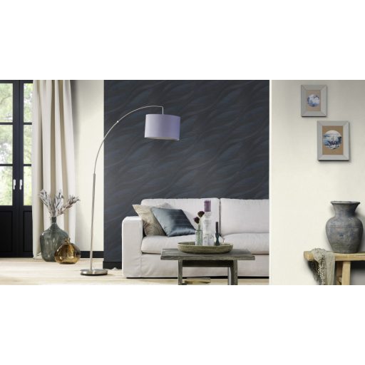 Kifinomult vonalmintázatú strukturált egyszínű minta krém/krémfehér tónus fémes hatás tapéta