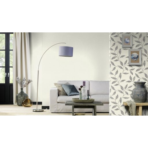 Meleg krém tónusú textilminta fémes ezüst kiemelés tapéta