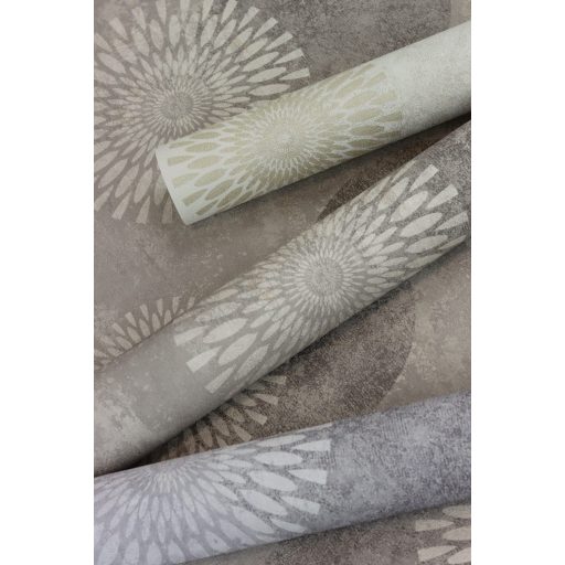 Egyedi művészi körmotívum beton háttéren krémfehér bézs szürkésbézs fémes bézsarany tapéta