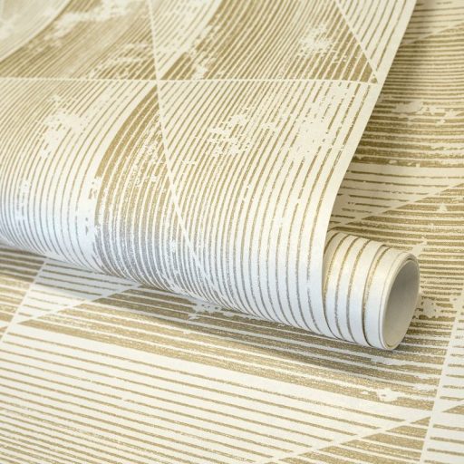 Váltakozó háromszögek kopottas megjelenésben meg-megszakadó vonalakkal krém bézs és csillogó fémes arany tapéta