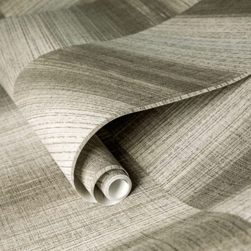 Halszálkába rendezett elegáns és természetes fa textúra mintázat szürke barna szürkésbarna finom arany fémes hatás tapéta