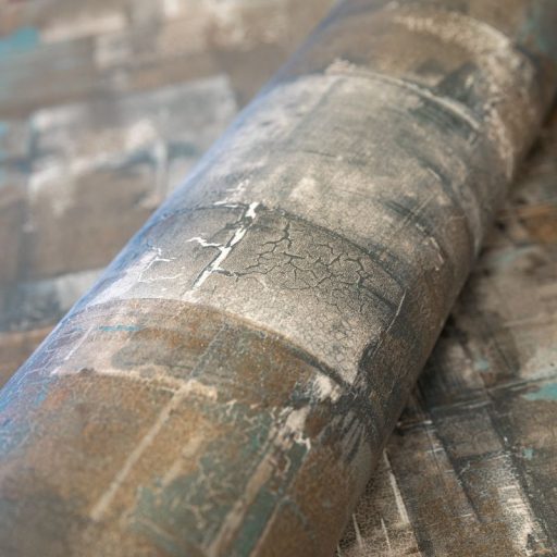 Festékrétegek átfedésében repedezett csillámló felületű töredezett grafikus minta szürke barna szürkéskék türkiz és fehér tónus tapéta