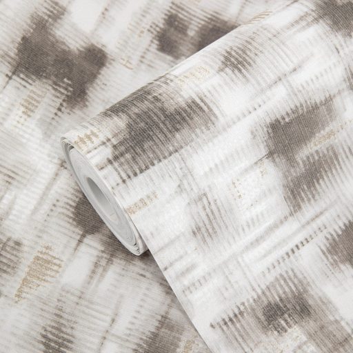 Monokróm Ikat minta elmosódó geometriai formákkal meleg földszínek - krém bézs és mogyoróbarna tónus tapéta