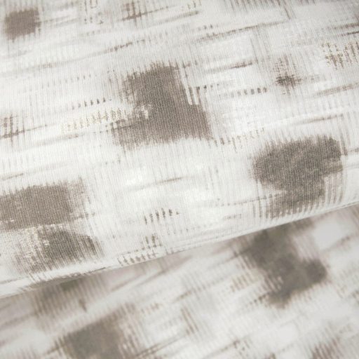 Monokróm Ikat minta elmosódó geometriai formákkal meleg földszínek - krém bézs és mogyoróbarna tónus tapéta