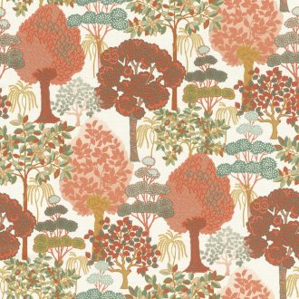   Erdei séta fantáziadúsan megrajzolt fák között textil háttéren krémfehér piros zöld és aranysárga tónus tapéta