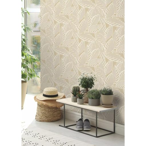 Szemet gyönyörködtető túlméretezett levelek textil háttéren bézs világosbarna szürkésbézs és krémfehér tónusok tapéta