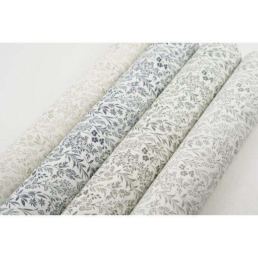 Sűrű mégis légies kompozíció - mikro-botanikus virág és levél rajzolat krémfehér és porcelánkék/acélkék tónus tapéta