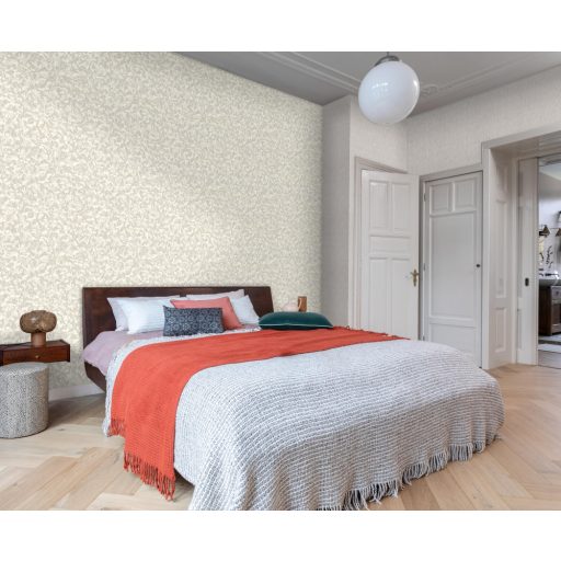 Bájos virágos design a háttérből felsejlő ágakkal világosszürke szürke és fehér tónus finom fémes csillogás tapéta