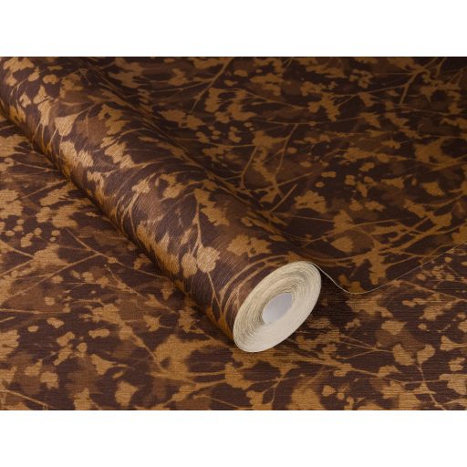 Bájos virágos design a háttérből felsejlő ágakkal sötétbarna bronzbarna és rézszín tónus finom fémes csillogás tapéta