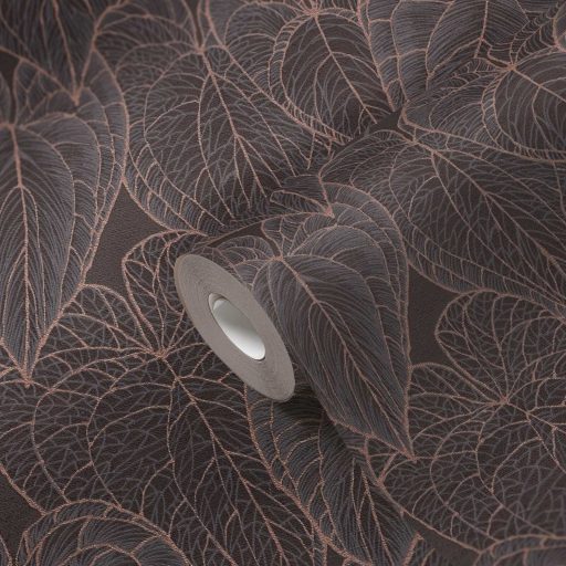 Arannyal kontúrozott és erezett egymásra épülő dekoratív levélfantázia barna fekete és arany/roségold tónus fémes hatás tapéta