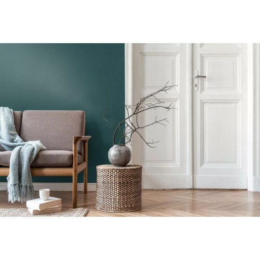 Elegáns függőleges irányban texturált selyemhatású egyszínű minta mély türkizzöld/kékeszöld tónus tapéta